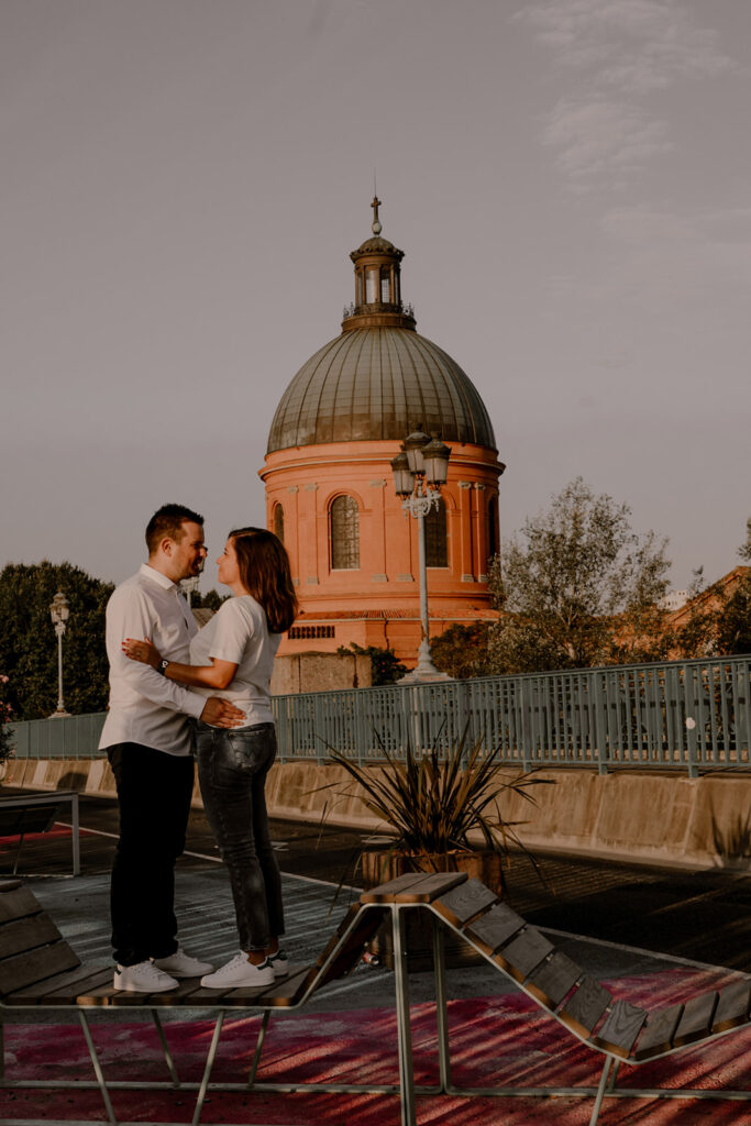 Charlotte Viguier photographe sociale poétique studio photo lumière naturelle Toulouse shooting reportage mariage elopement engagement lifestyle