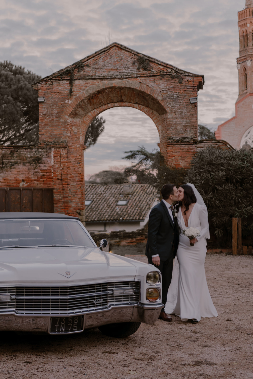 Charlotte Viguier photographe sociale poétique studio photo lumière naturelle Toulouse shooting reportage mariage elopement engagement lifestyle